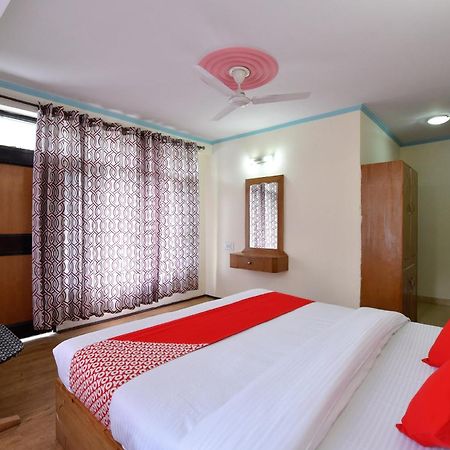 Oyo Hill View Hotel Manāli Buitenkant foto