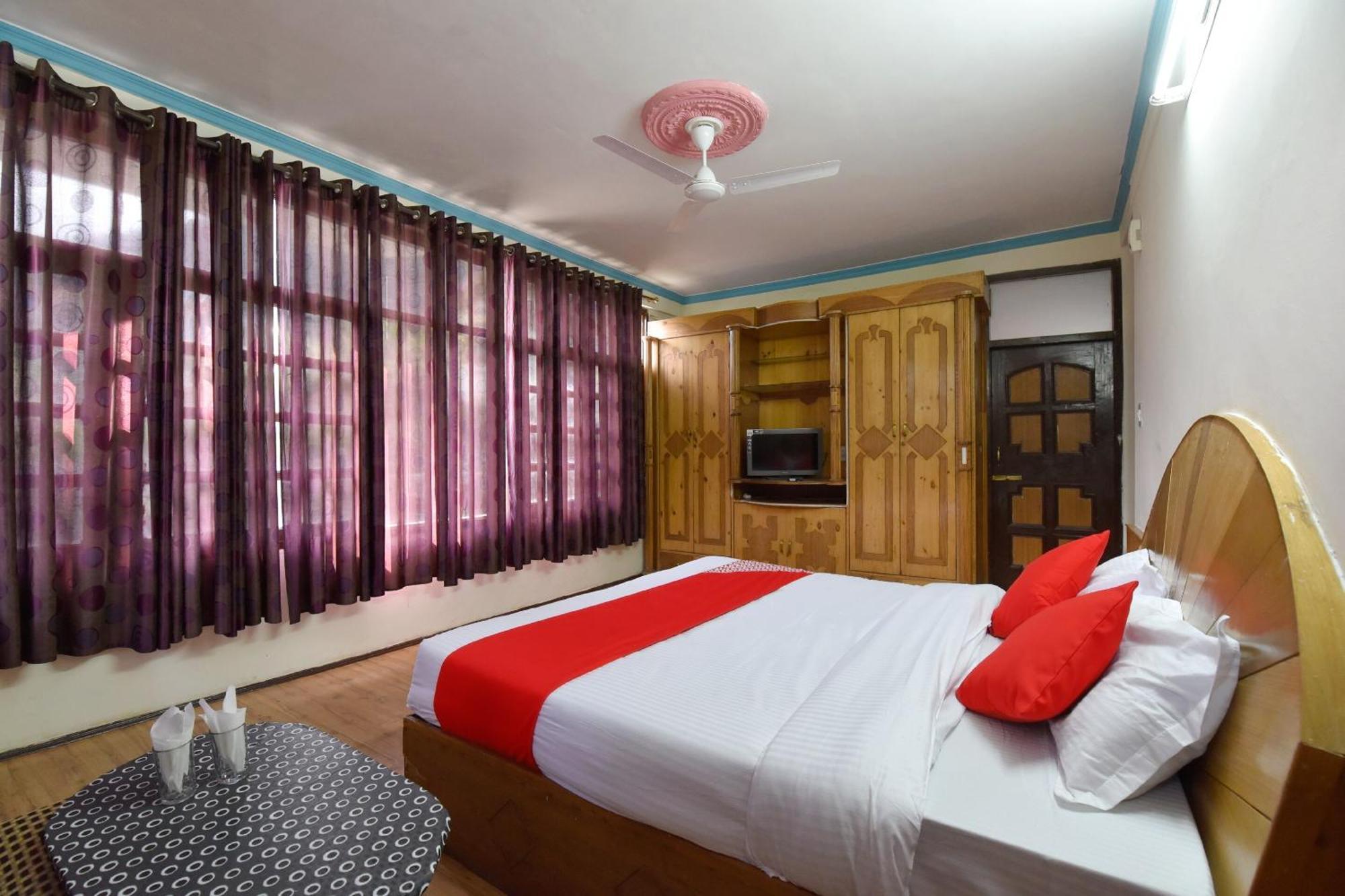Oyo Hill View Hotel Manāli Buitenkant foto
