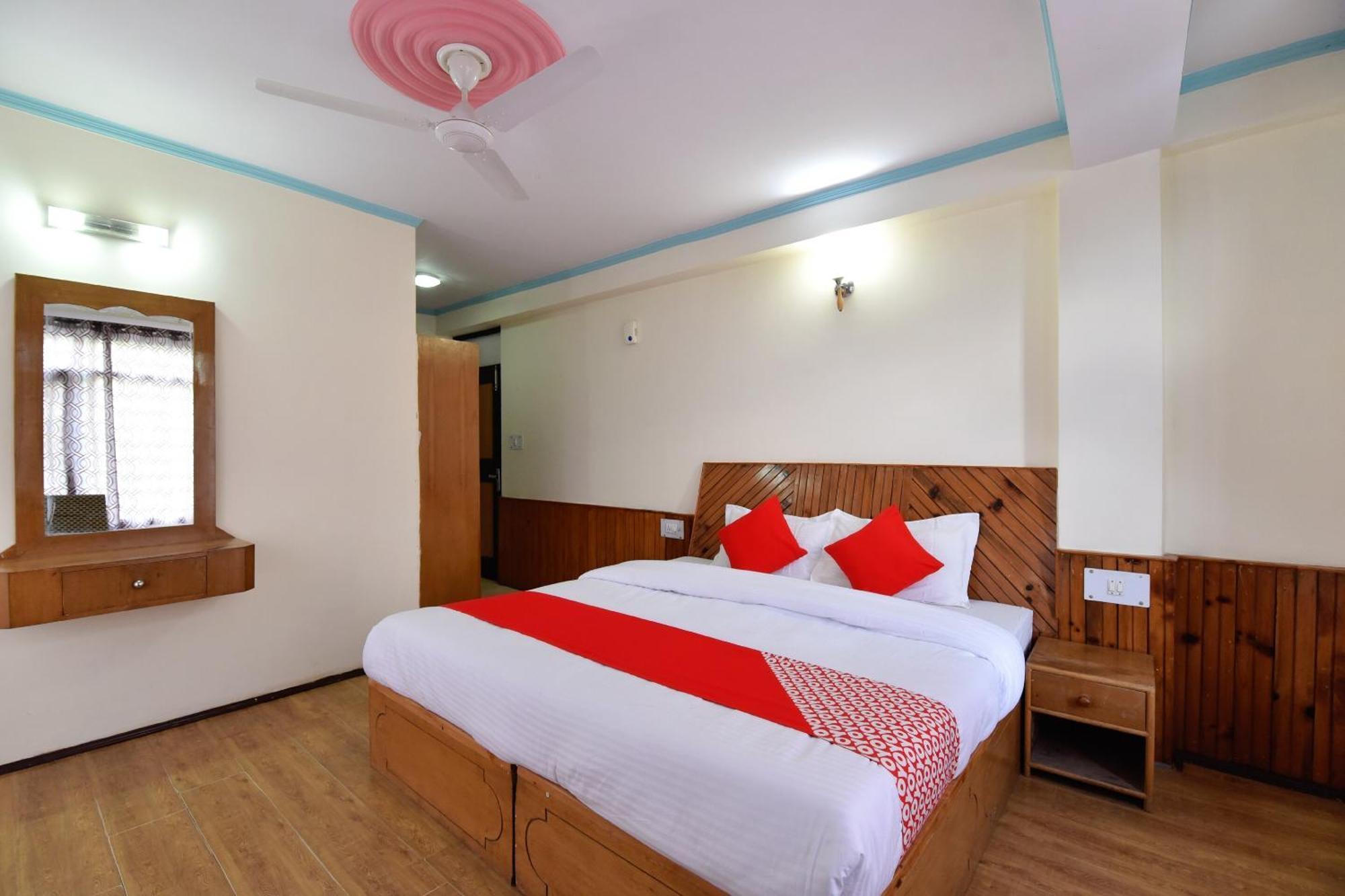 Oyo Hill View Hotel Manāli Buitenkant foto