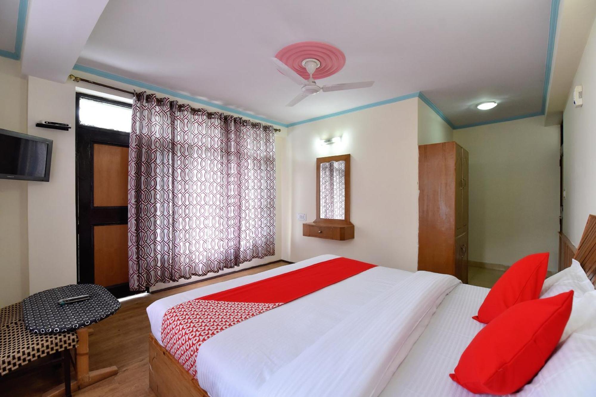 Oyo Hill View Hotel Manāli Buitenkant foto